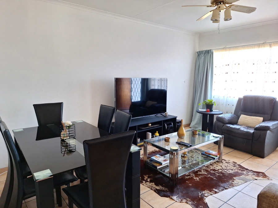To Let 3 Bedroom Property for Rent in Scheepershoogte Eastern Cape